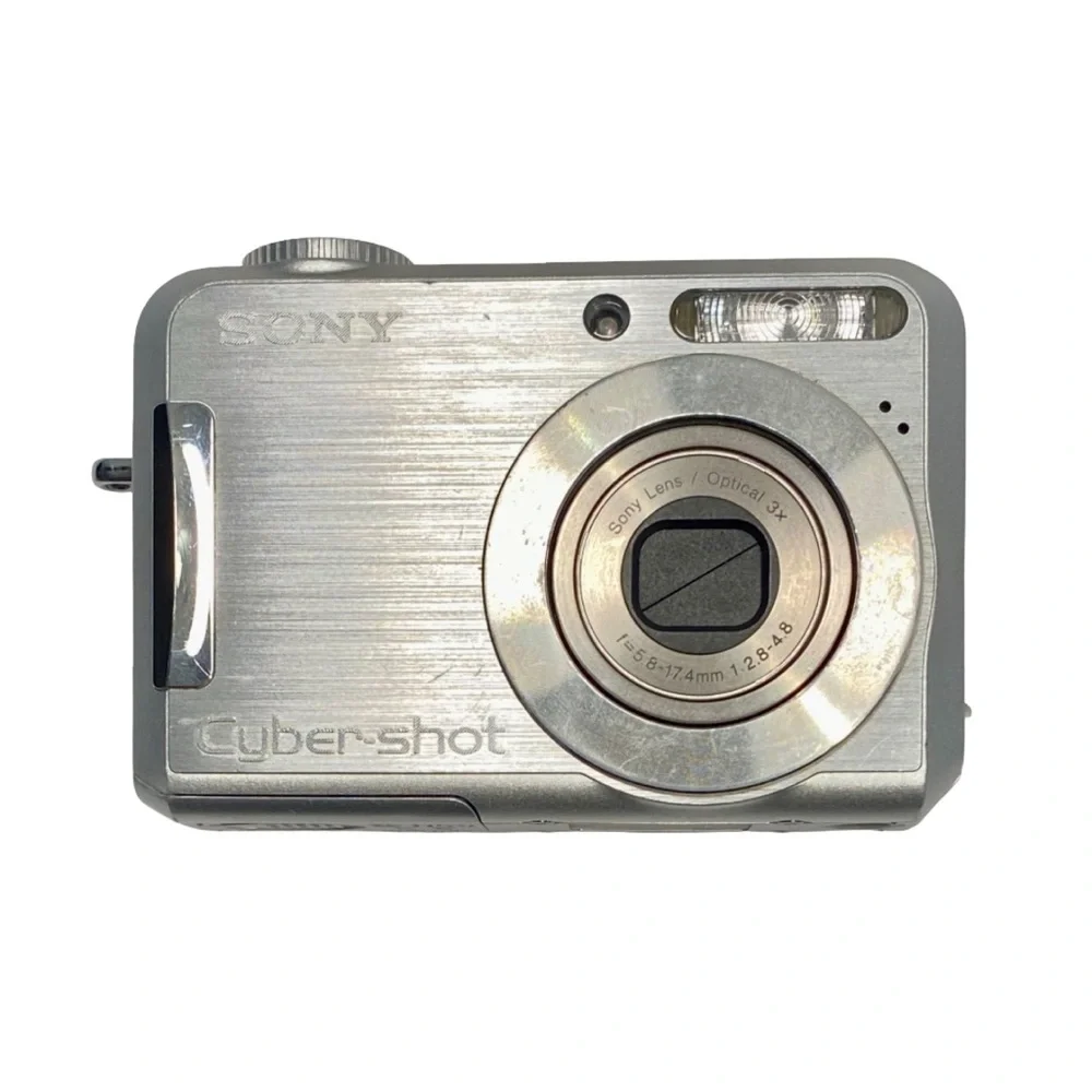 SONY Cyber-shot DSC-S700 Digital Camera | 7.2MP 3X Optical Zoom | For Parts Only